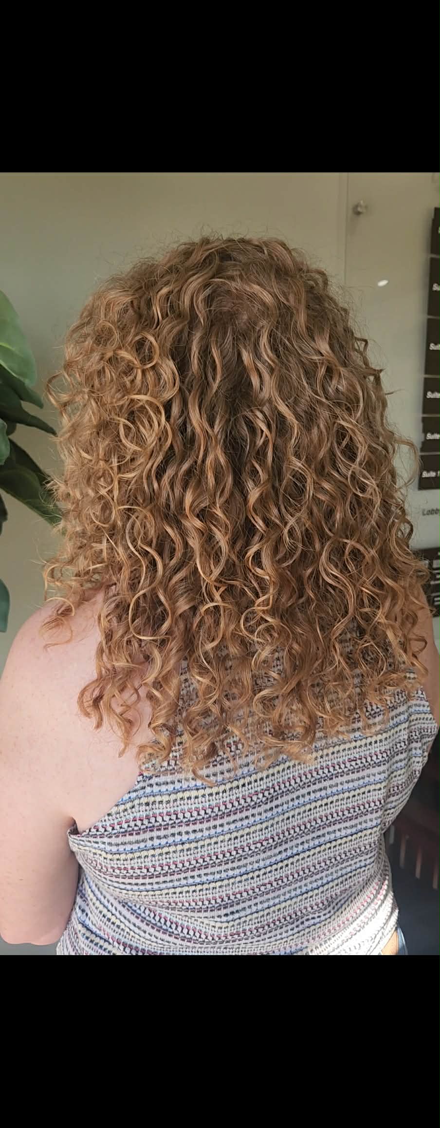 Curly hair transformation by Amanda
