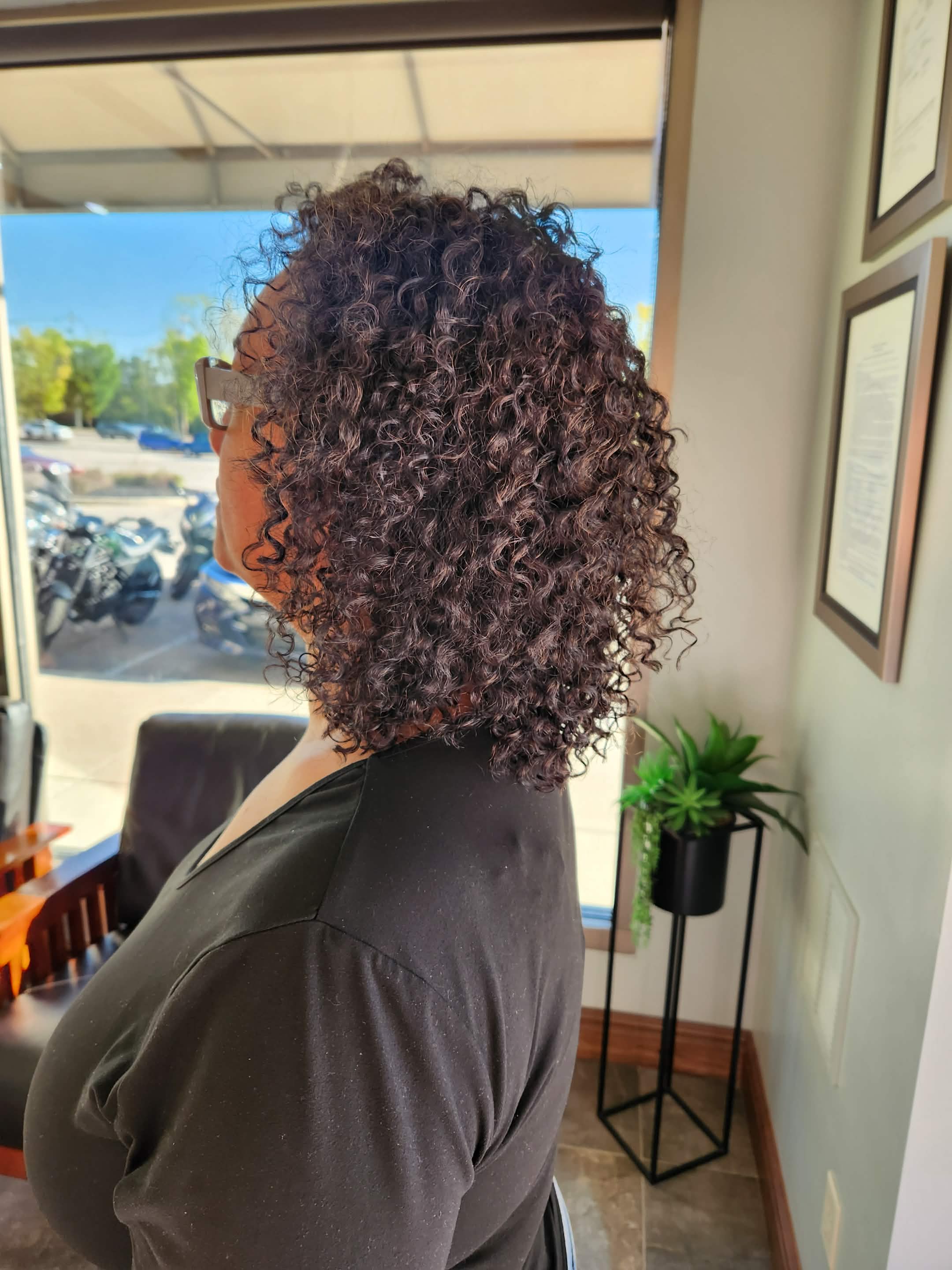 Curly hair transformation by Amanda