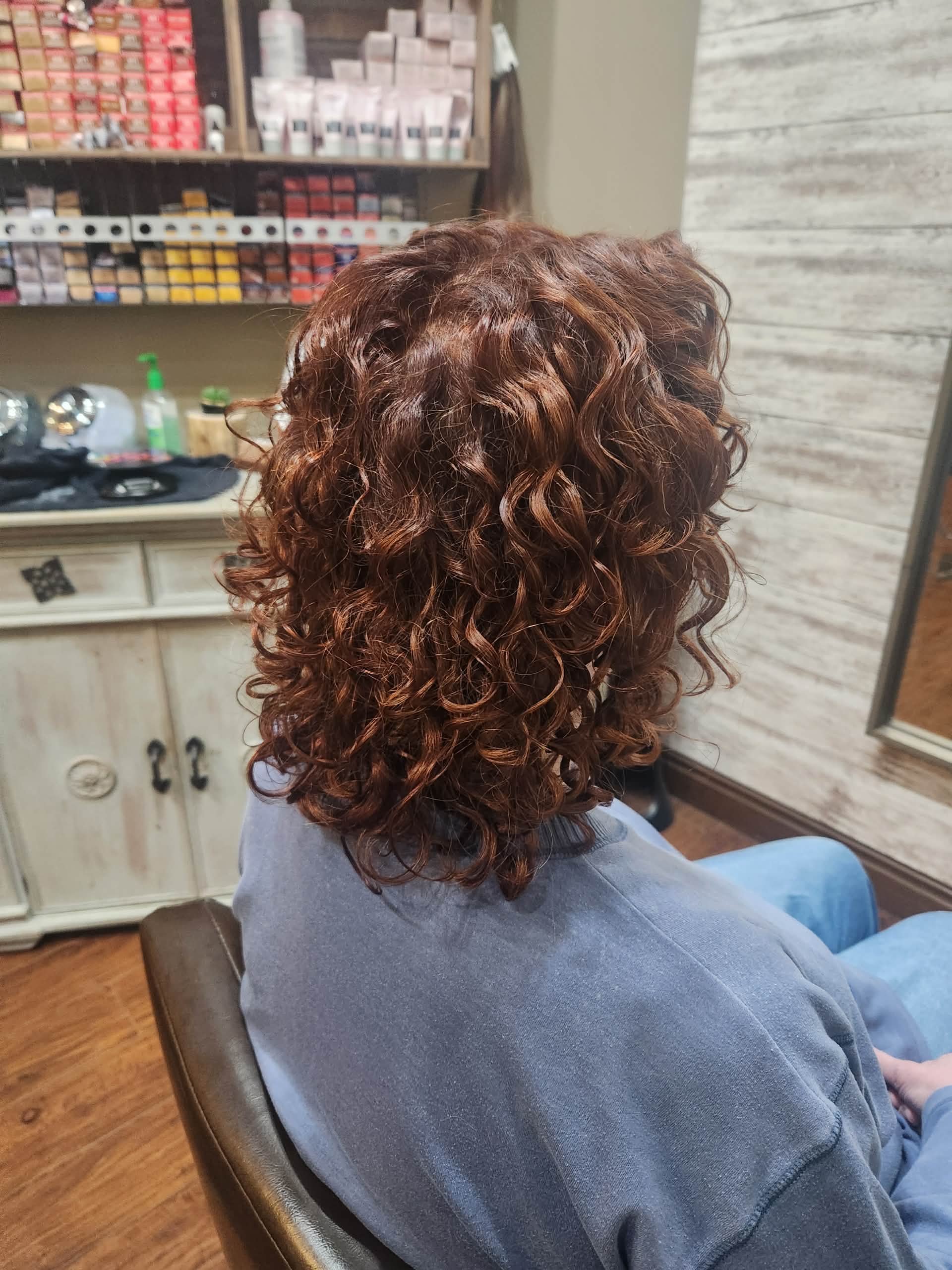 Curly hair transformation by Amanda