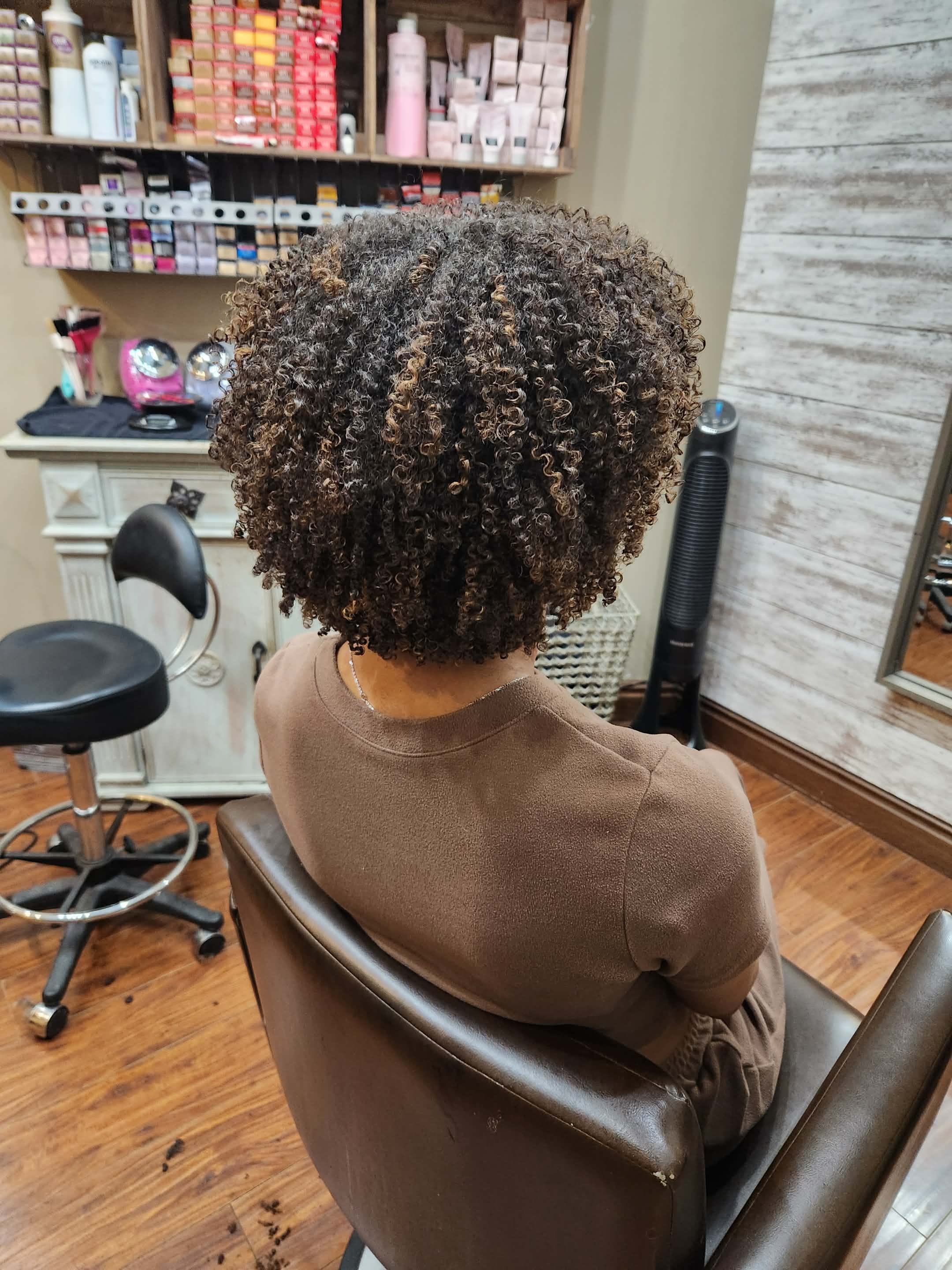 Curly hair transformation by Amanda