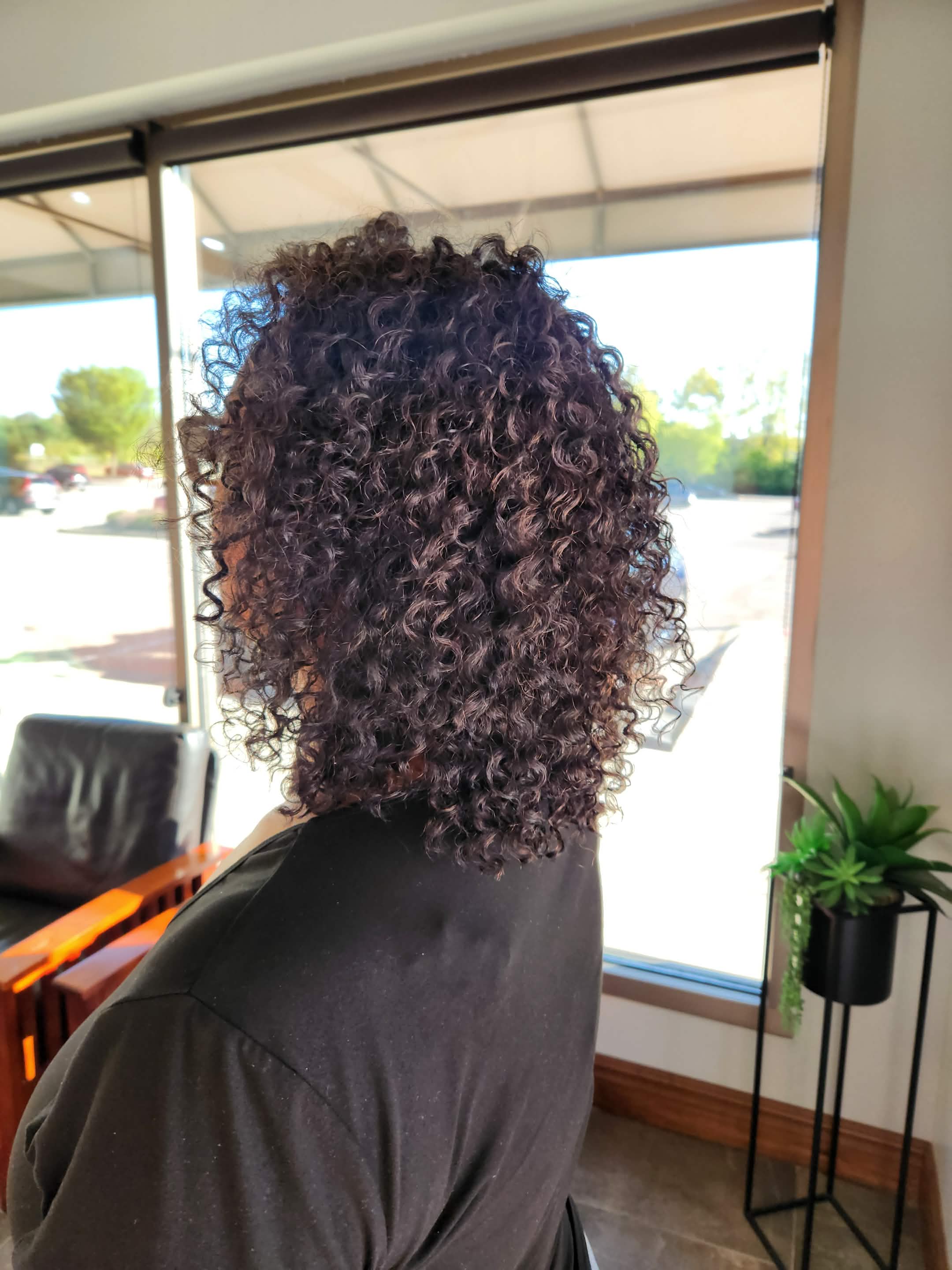 Curly hair transformation by Amanda